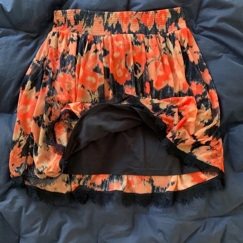 INC Skater Skirt size small - Picture 4 of 8